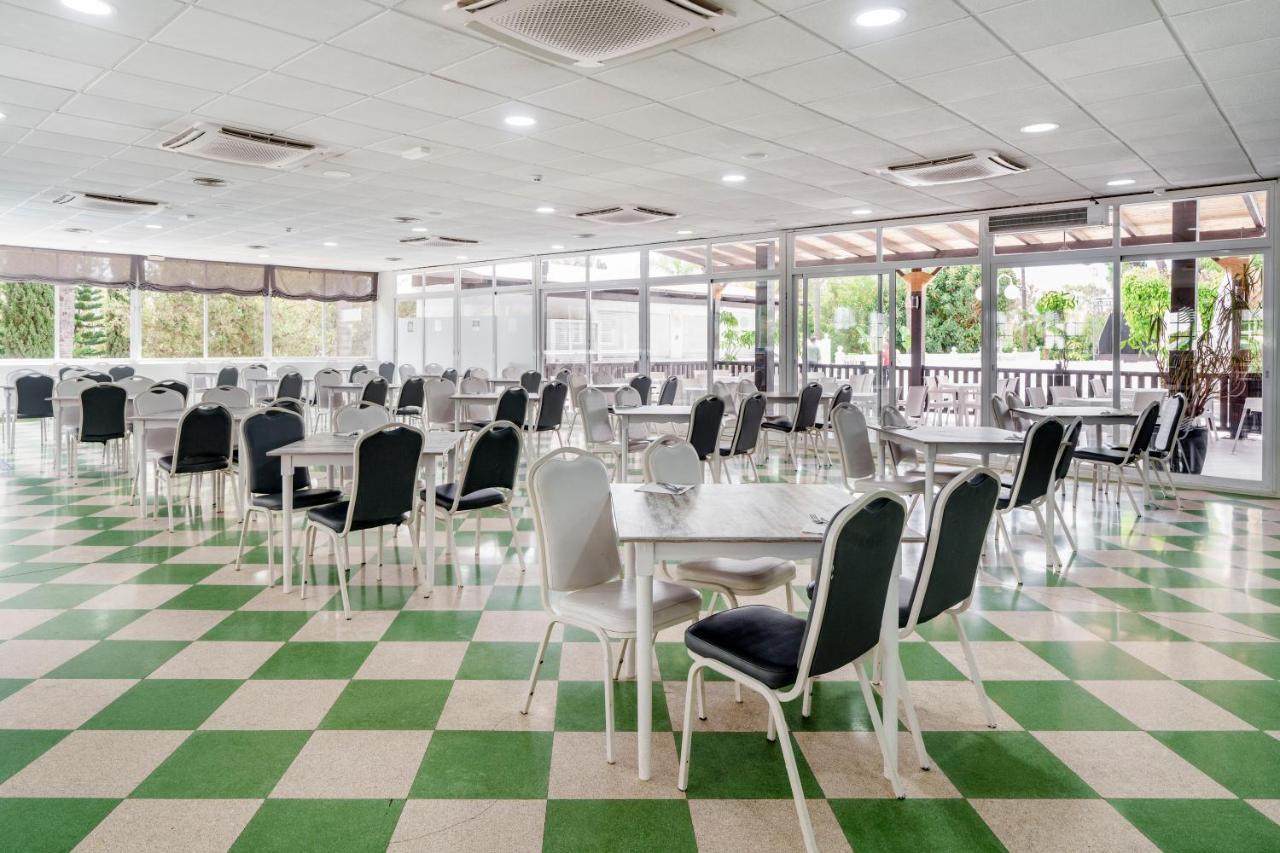 大鹏科斯塔公园酒店 托雷莫利诺斯 外观 照片